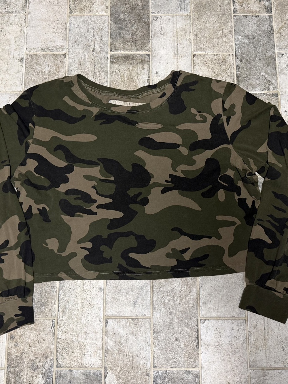 Camo Cropped Long Sleeve Top Distressed Cutout- Size XXL